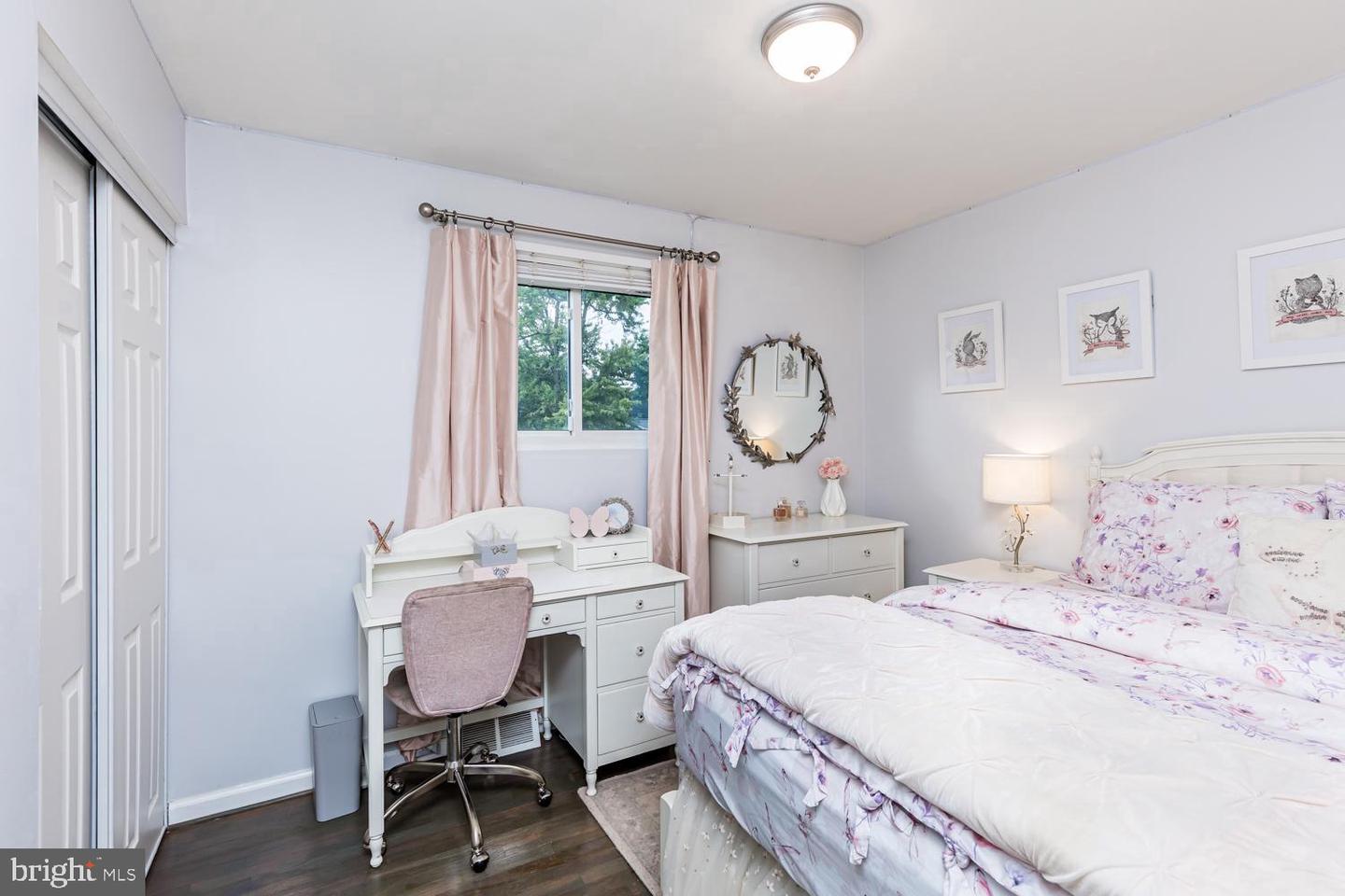8912 Michelle Ln