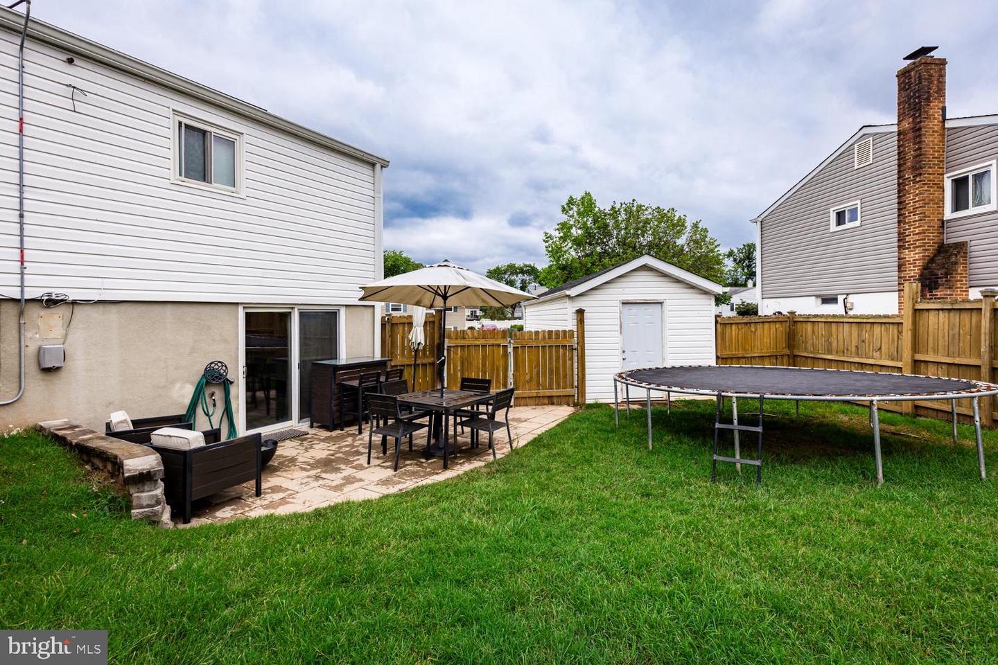 8912 Michelle Ln
