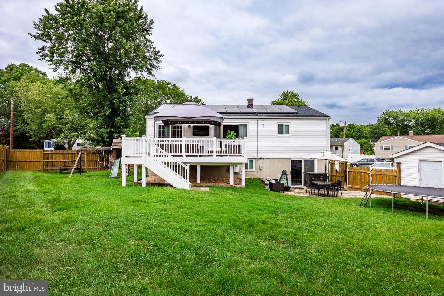 8912 Michelle Ln