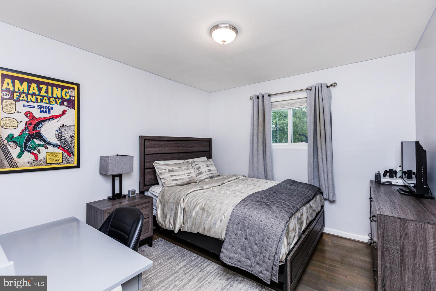 8912 Michelle Ln