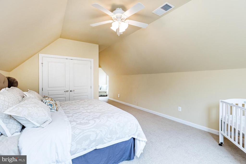 306 GRINDSTONE DRIVE