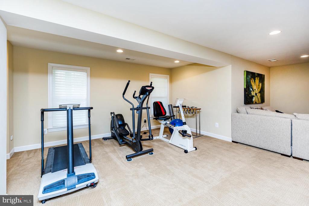 306 GRINDSTONE DRIVE