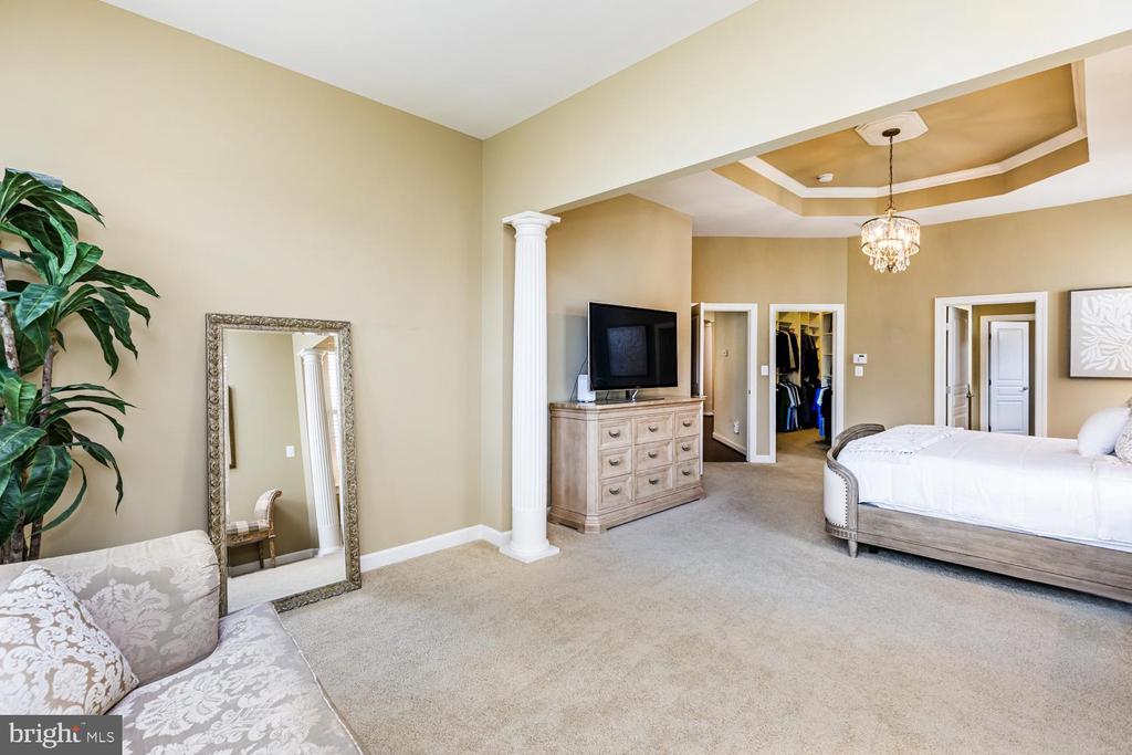 306 GRINDSTONE DRIVE