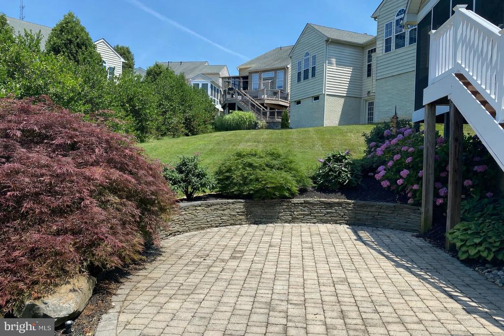 306 GRINDSTONE DRIVE