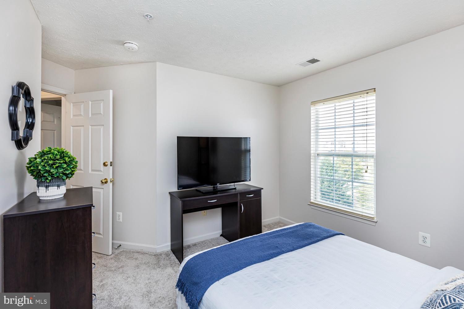 11002 Mill Centre DRIVE Unit: 11002