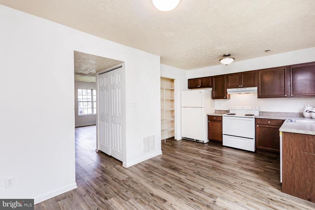 58 Chelmsford Ct