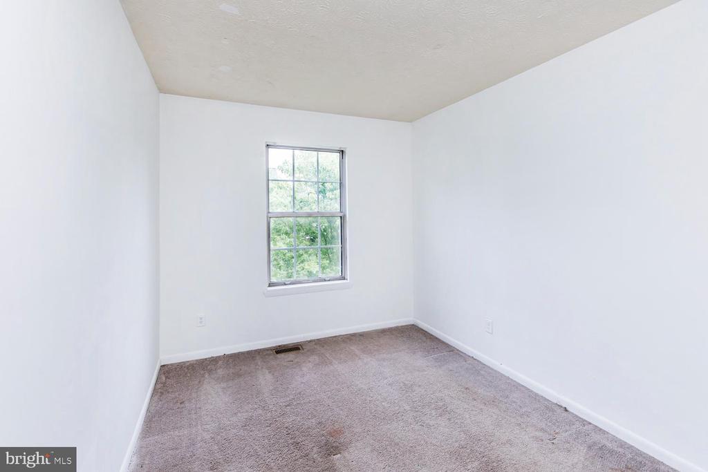 58 Chelmsford Ct