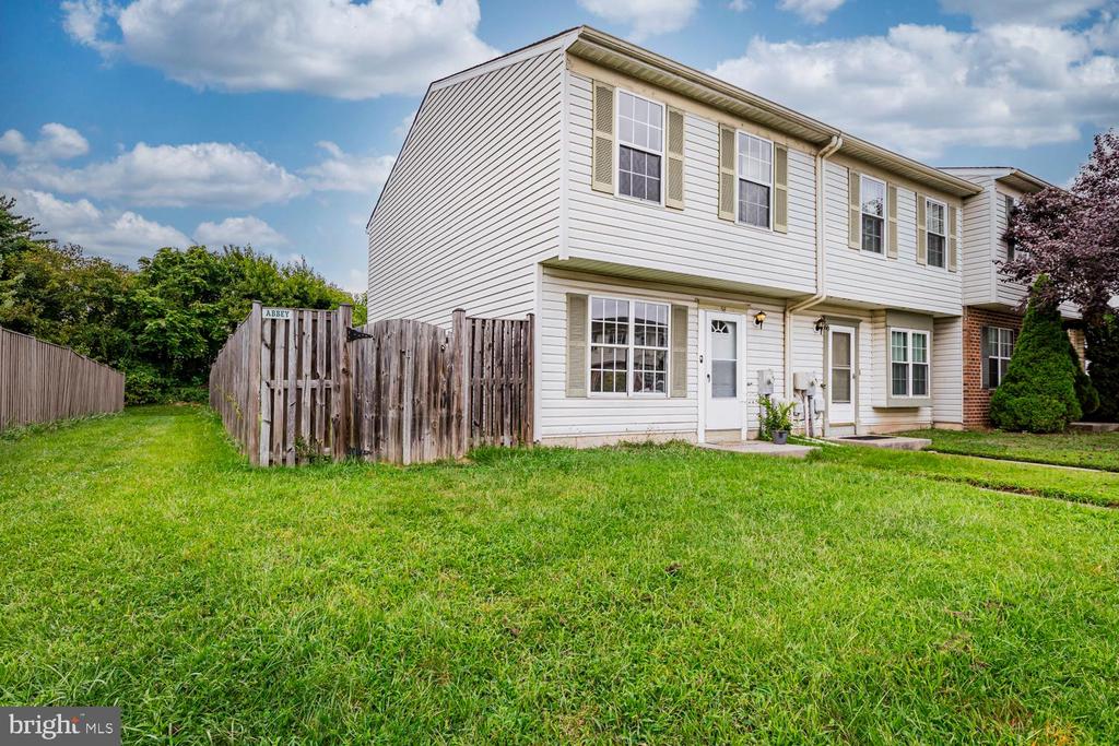 58 Chelmsford Ct