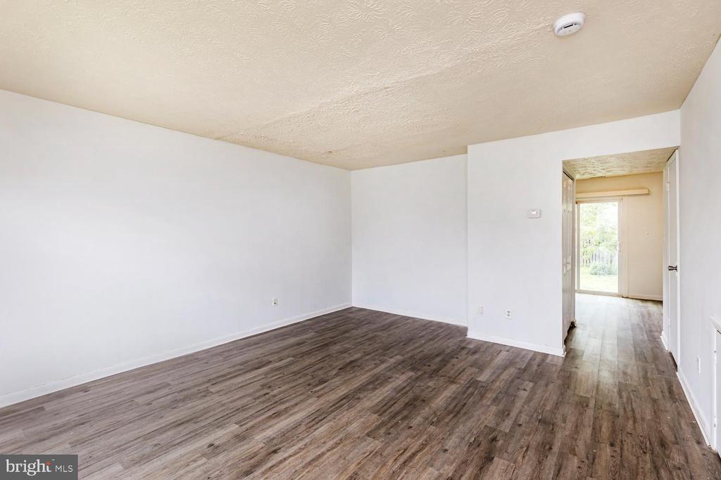 58 Chelmsford Ct