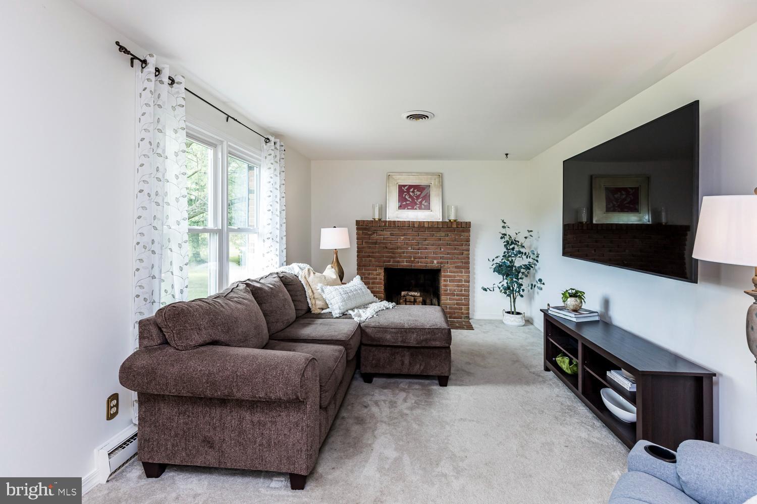 3934 Rosewood ROAD