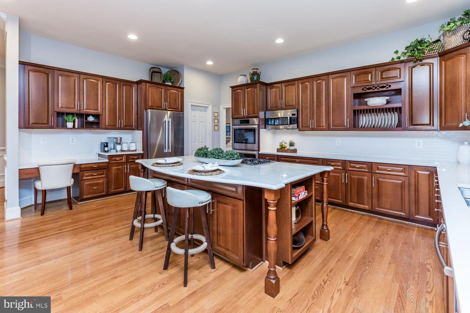 10121 Saddle Brook Farm Trl