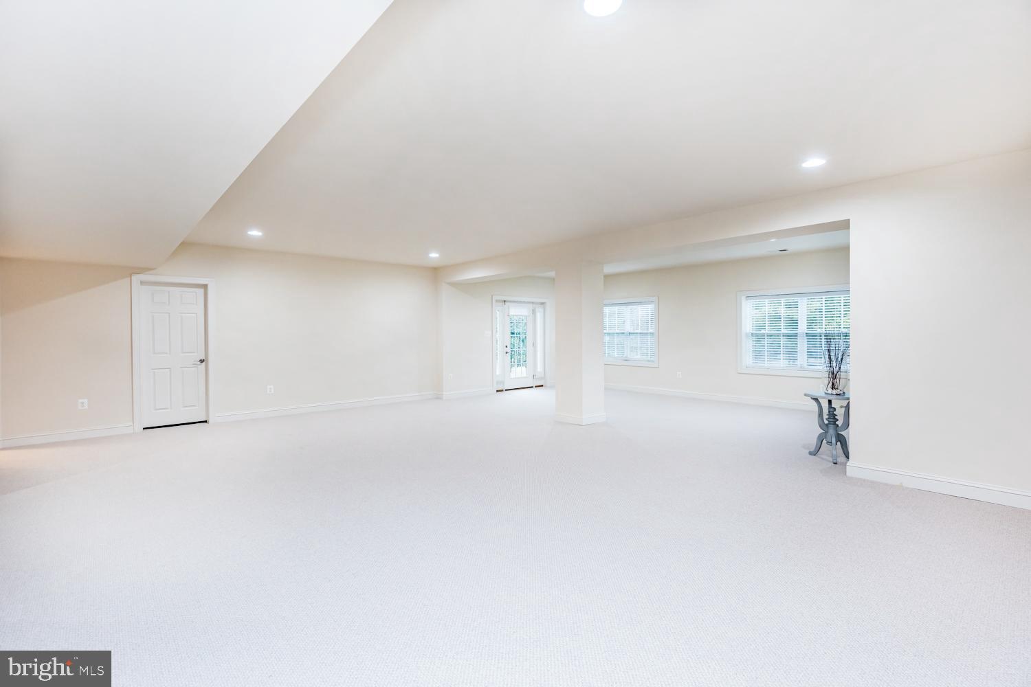 10121 Saddle Brook Farm Trl
