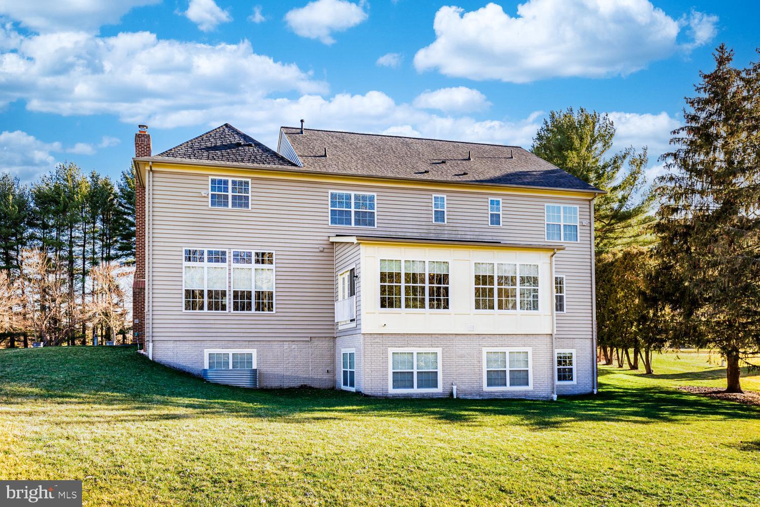 10121 Saddle Brook Farm Trl
