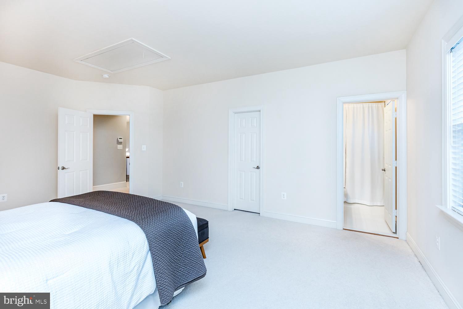 10121 Saddle Brook Farm Trl
