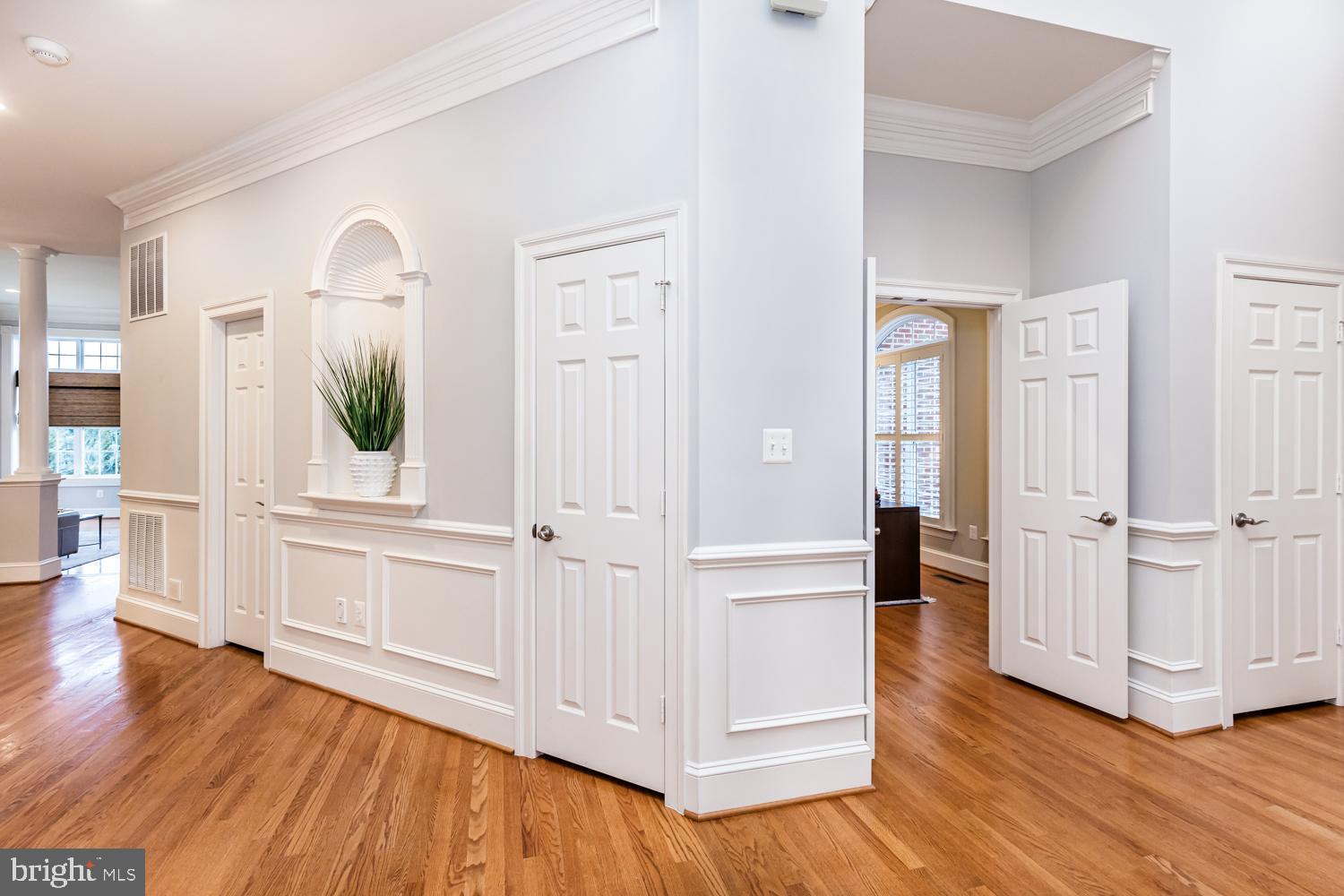 10121 Saddle Brook Farm Trl