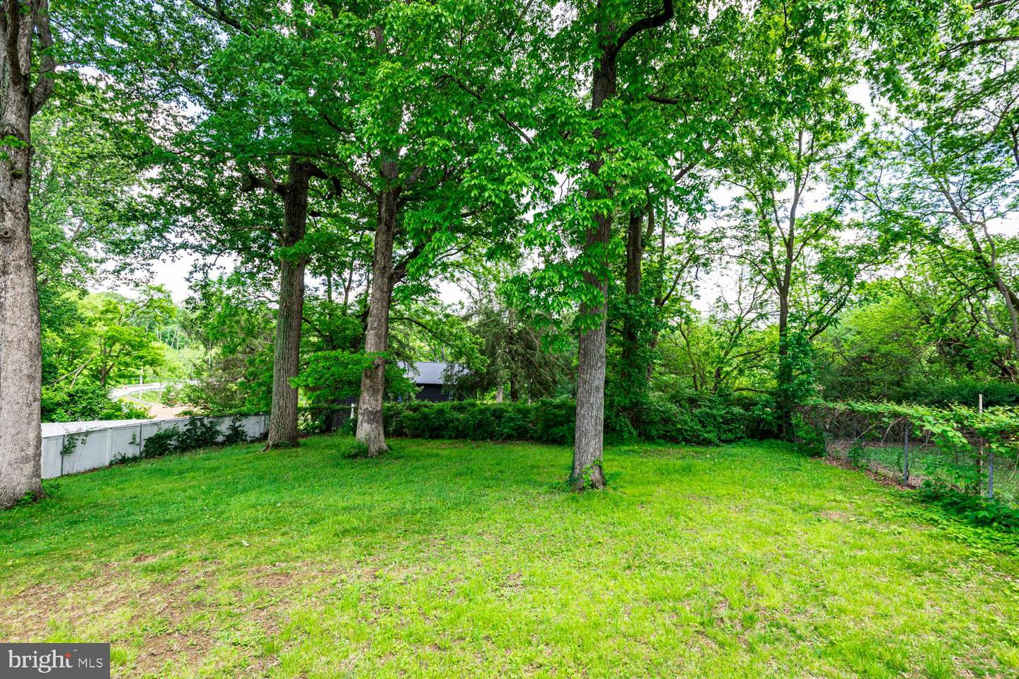 9675 Oak Hill Dr