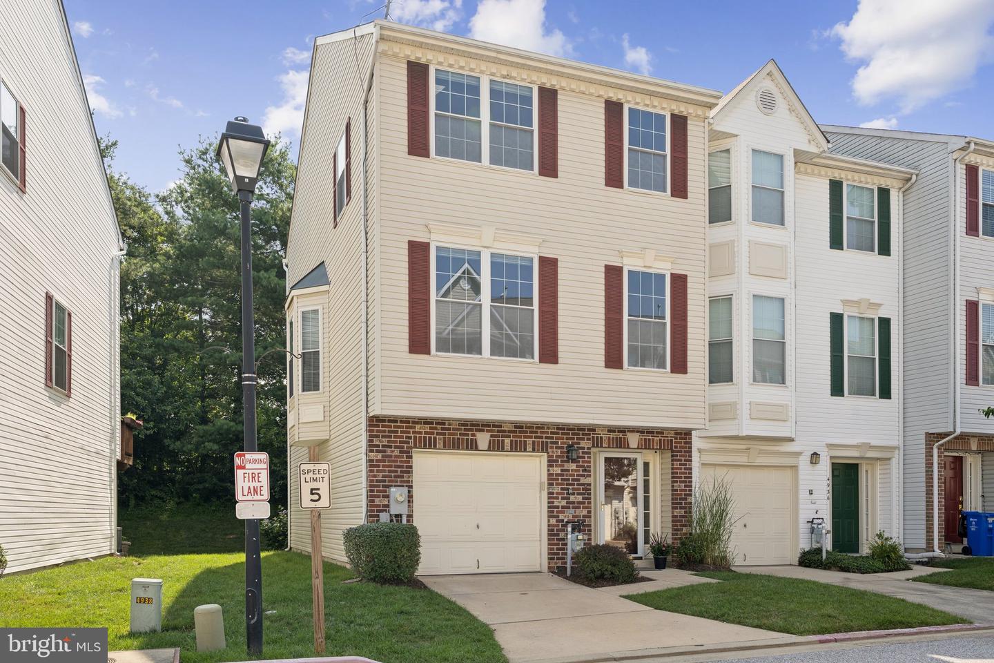 4938 Lee Farm Ct #95