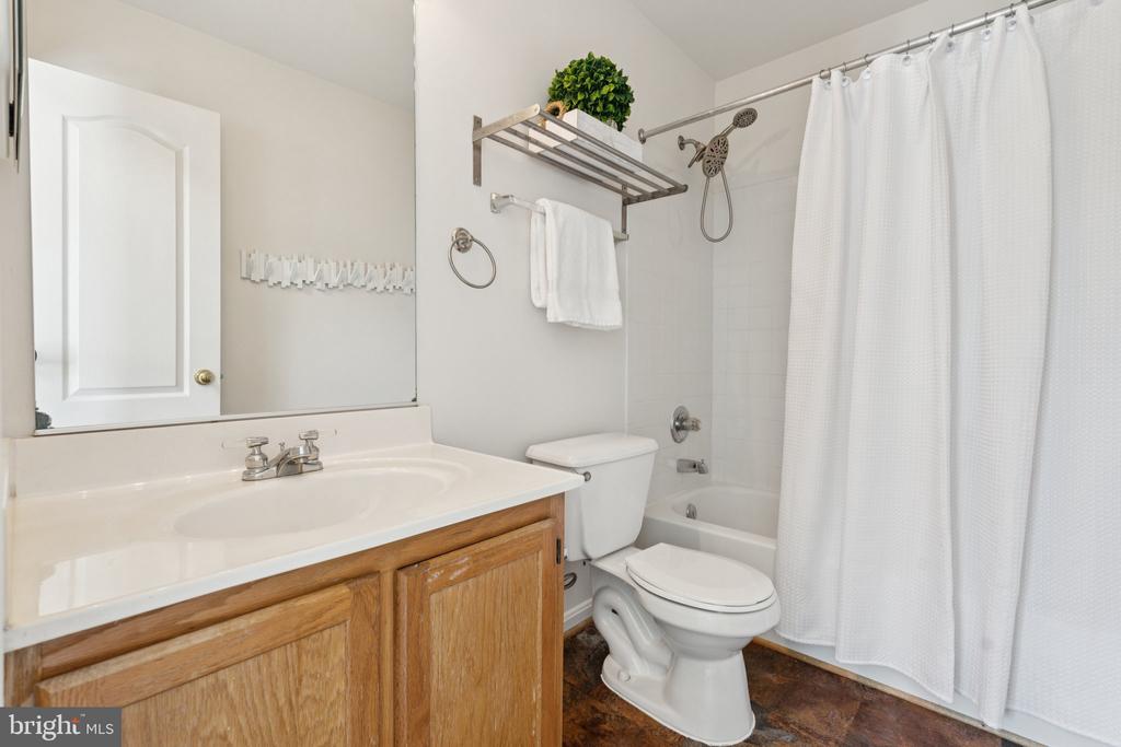 4938 LEE FARM COURT 95