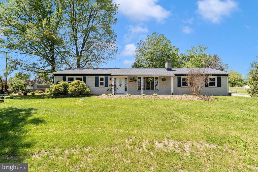 9708 FERNWOOD LANE