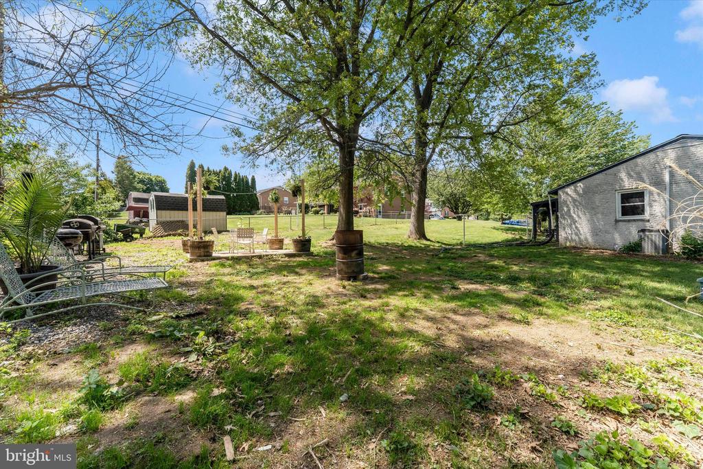 9708 FERNWOOD LANE