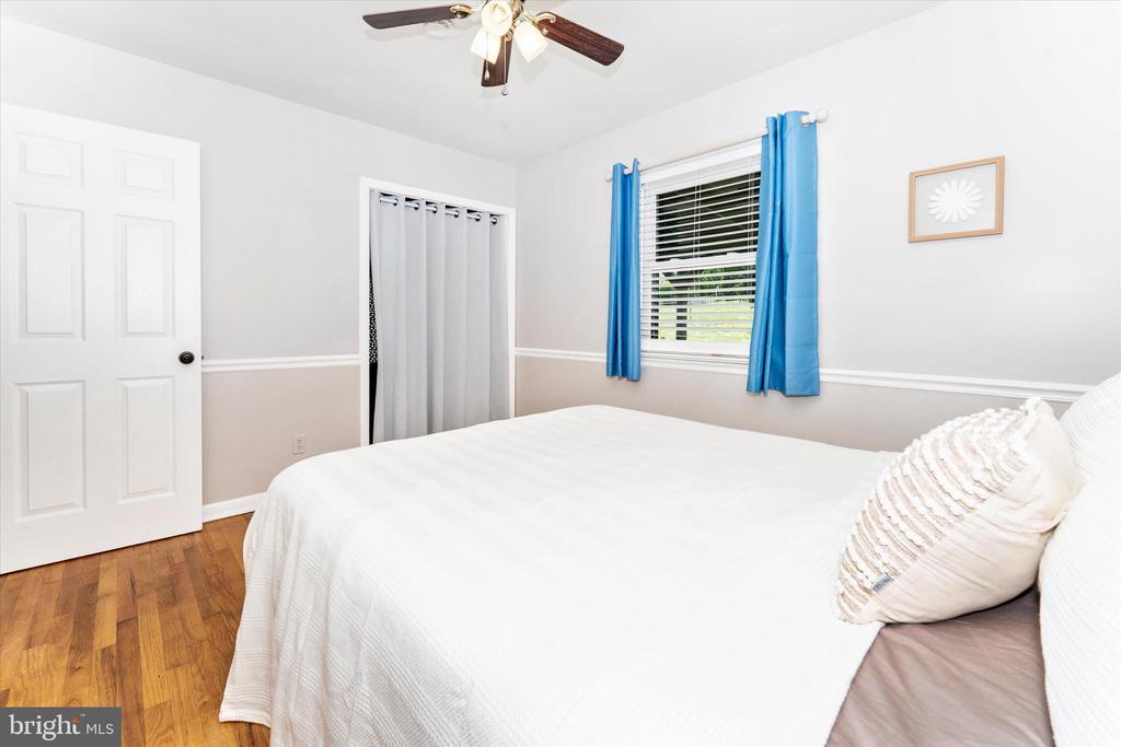 9708 FERNWOOD LANE