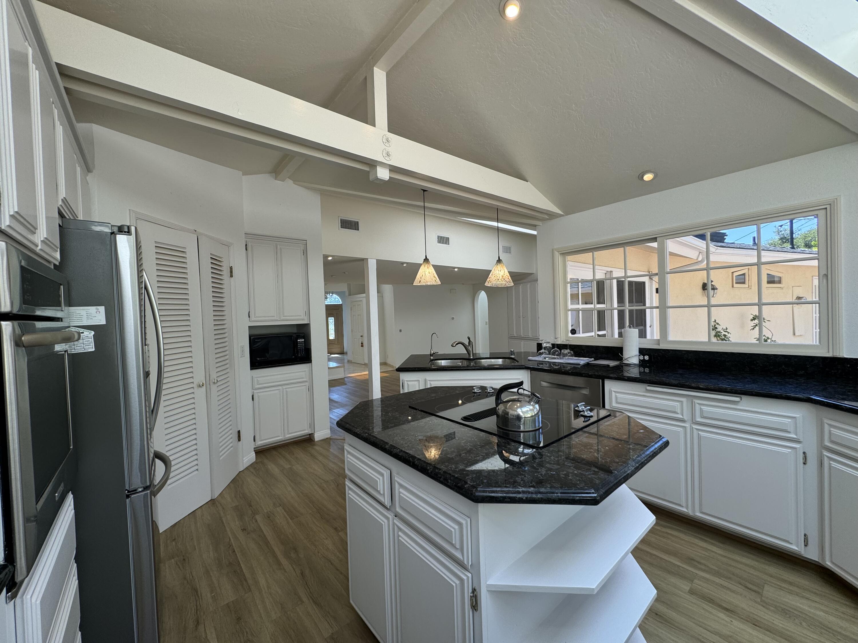 902 Aleeda Lane