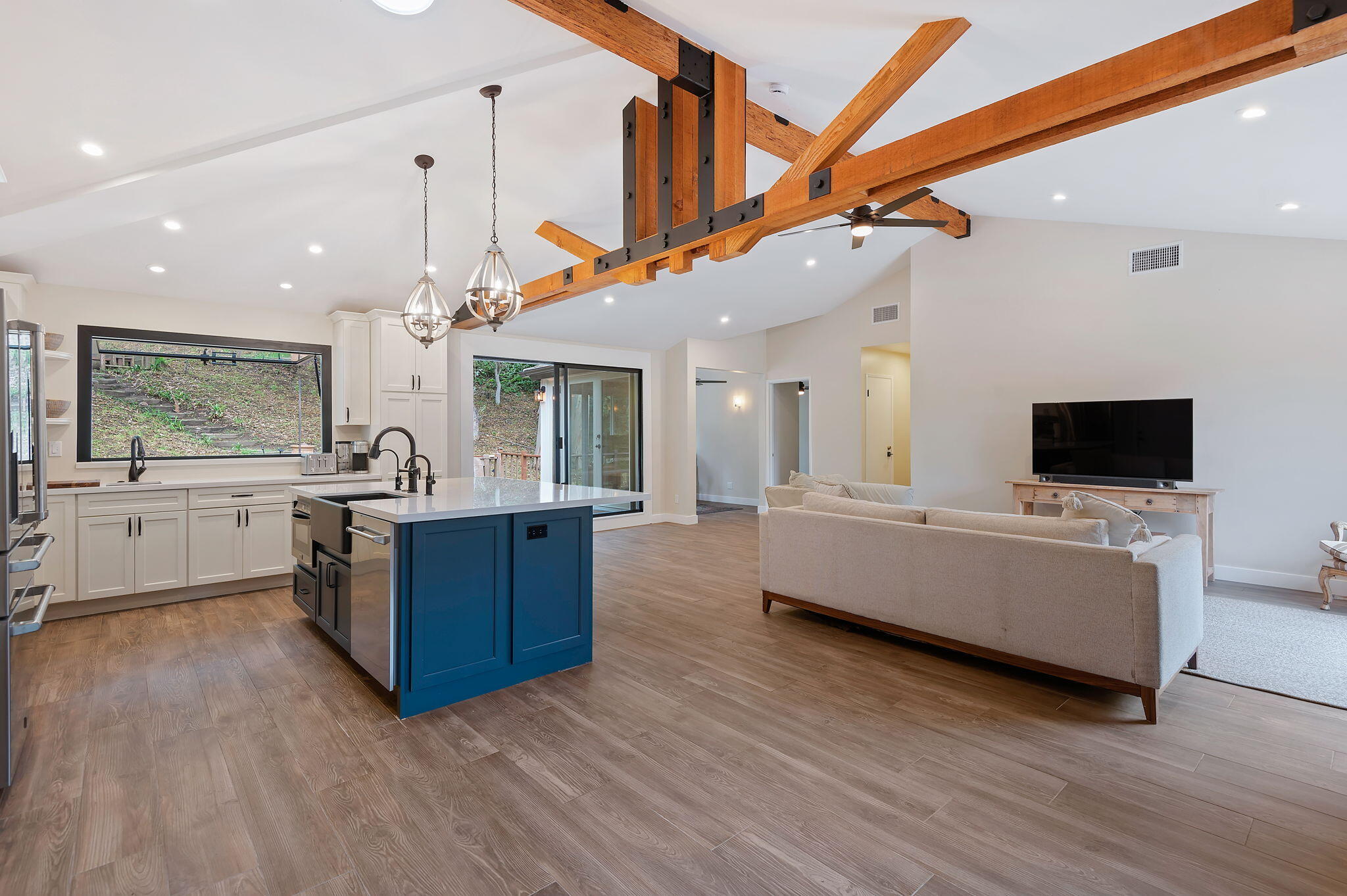 914 W Anapamu Street