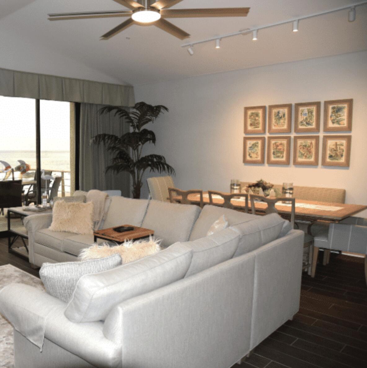 4885 Sandyland Road, 2