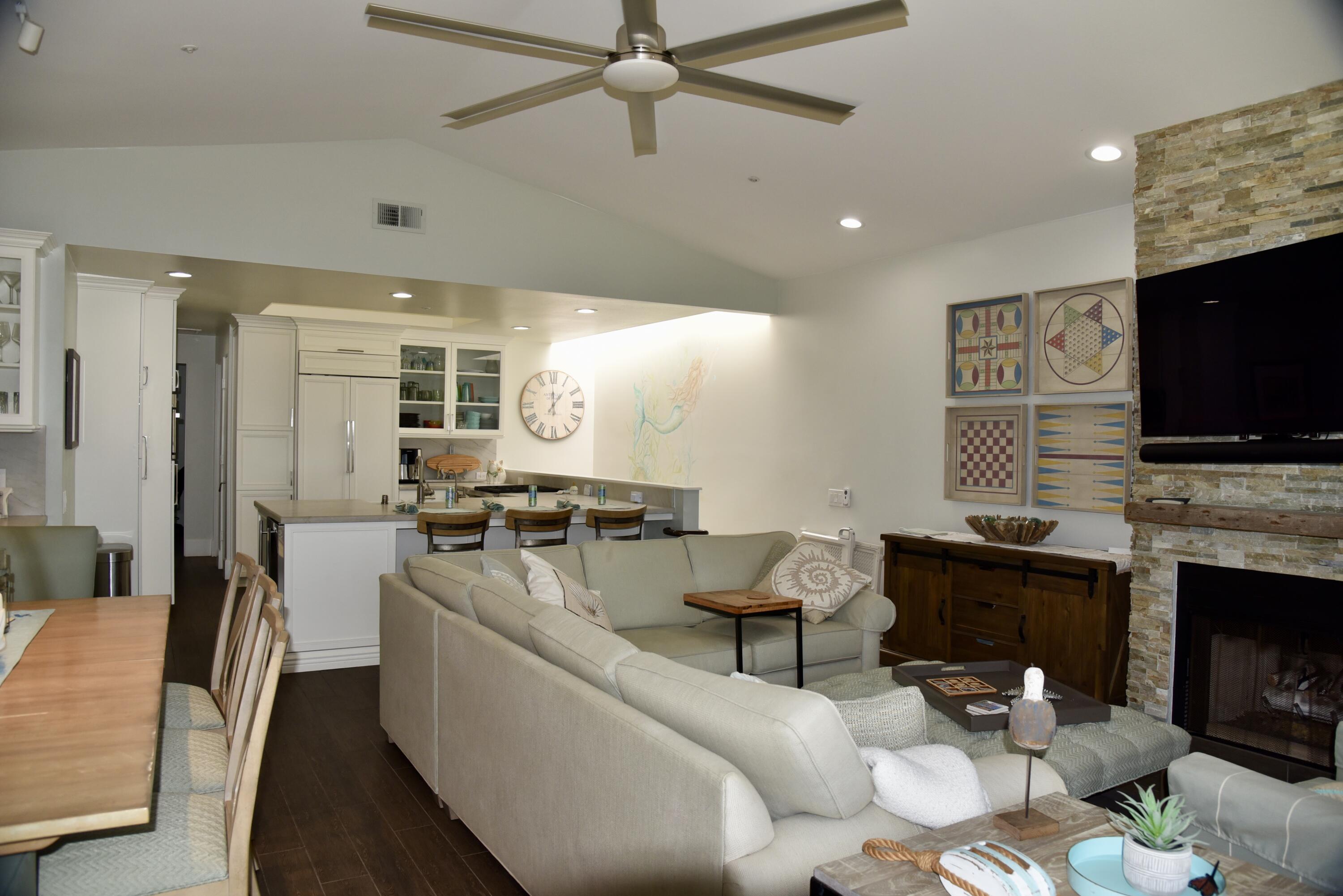 4885 Sandyland Road, 2