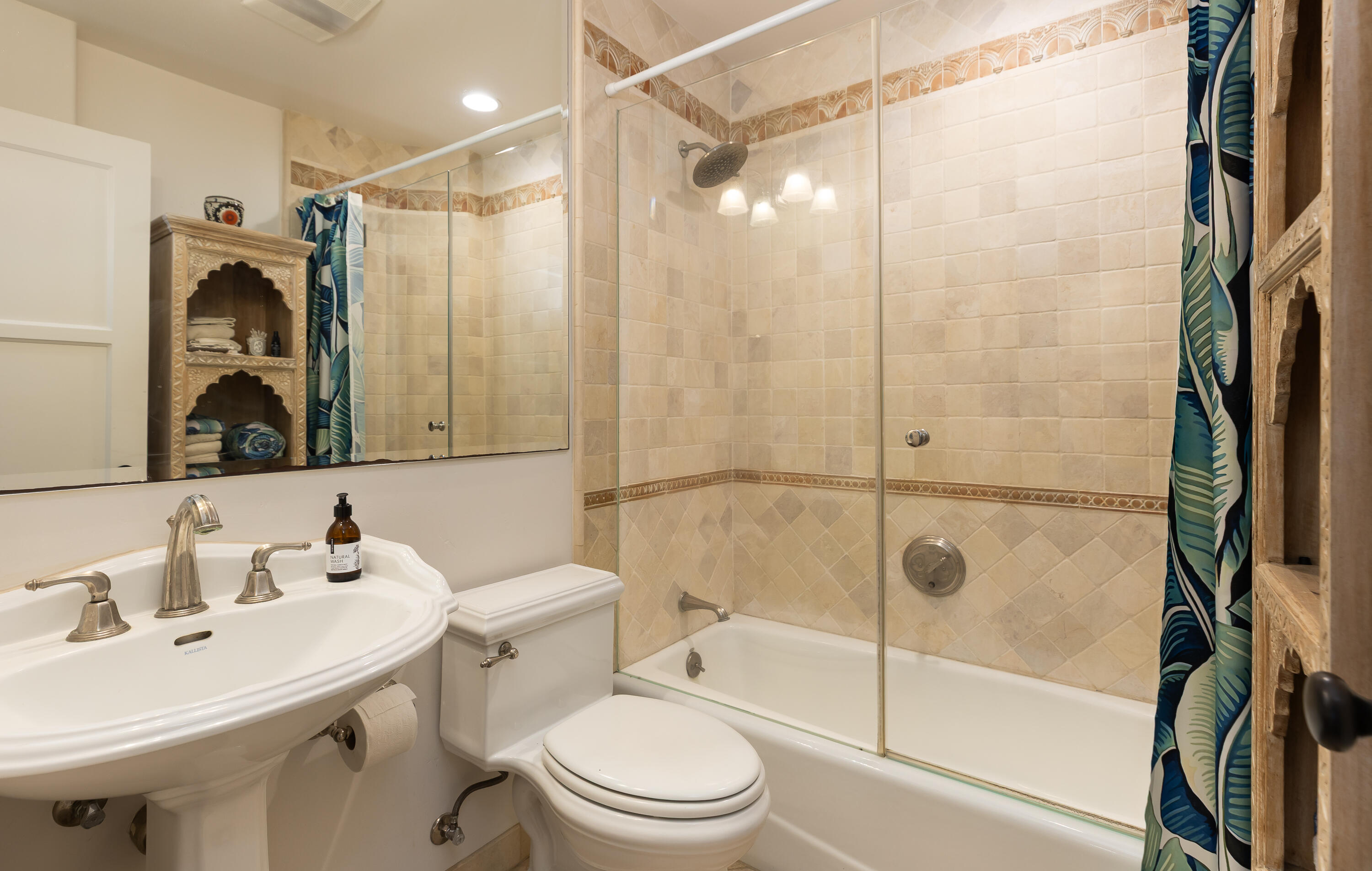 4015 Lago Drive, SANTA BARBARA