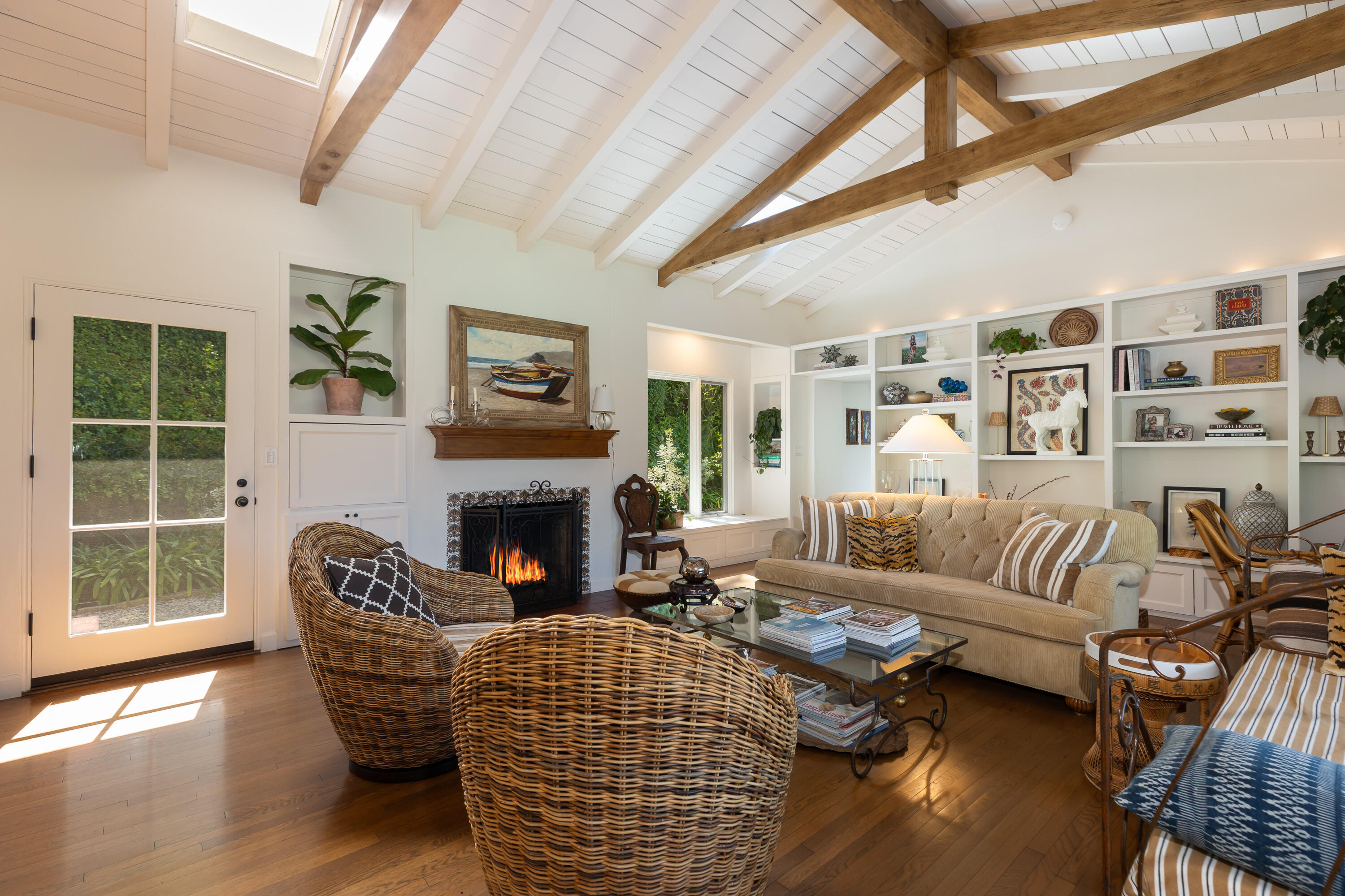 4015 Lago Drive, SANTA BARBARA