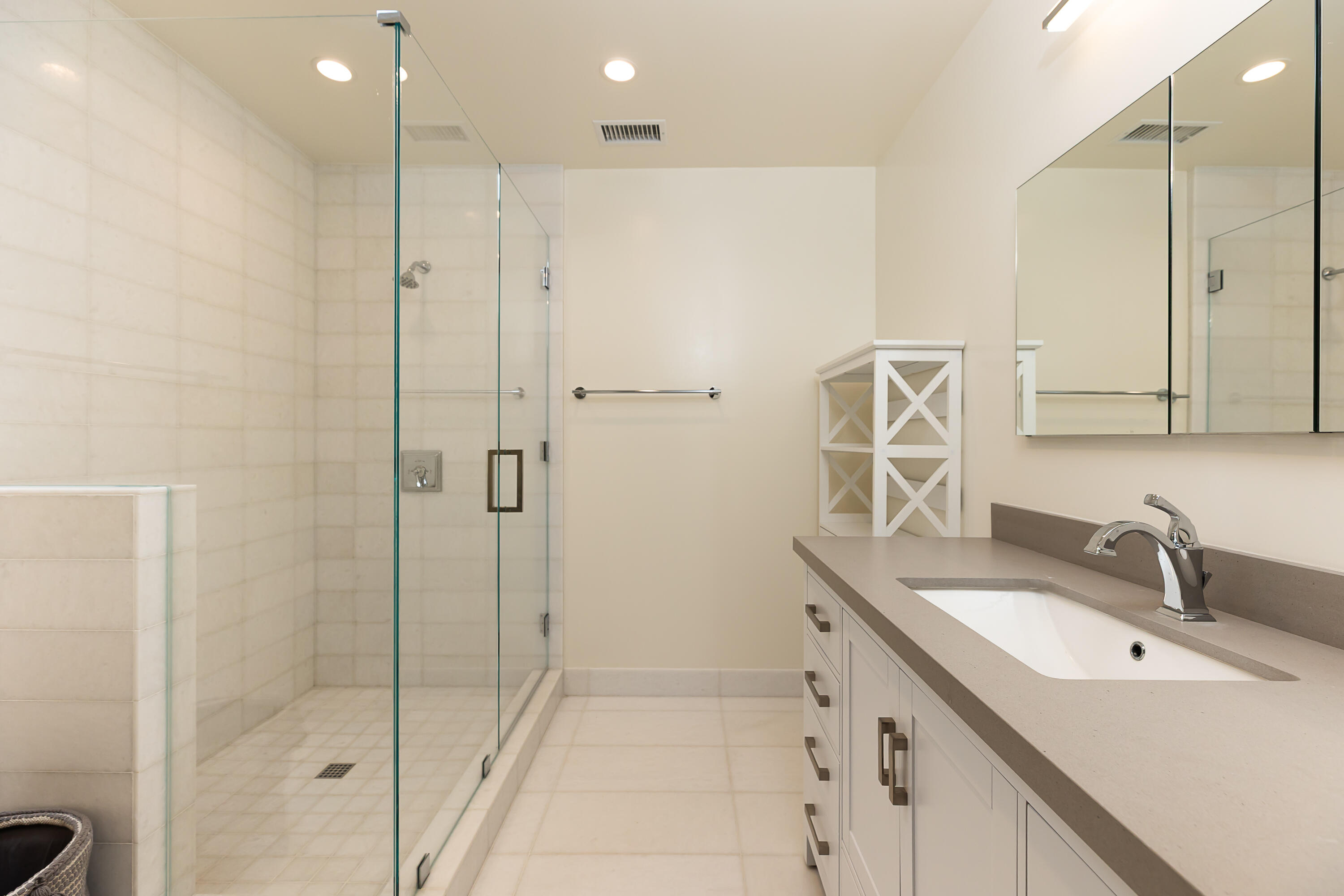 813 E Anapamu Street 4b