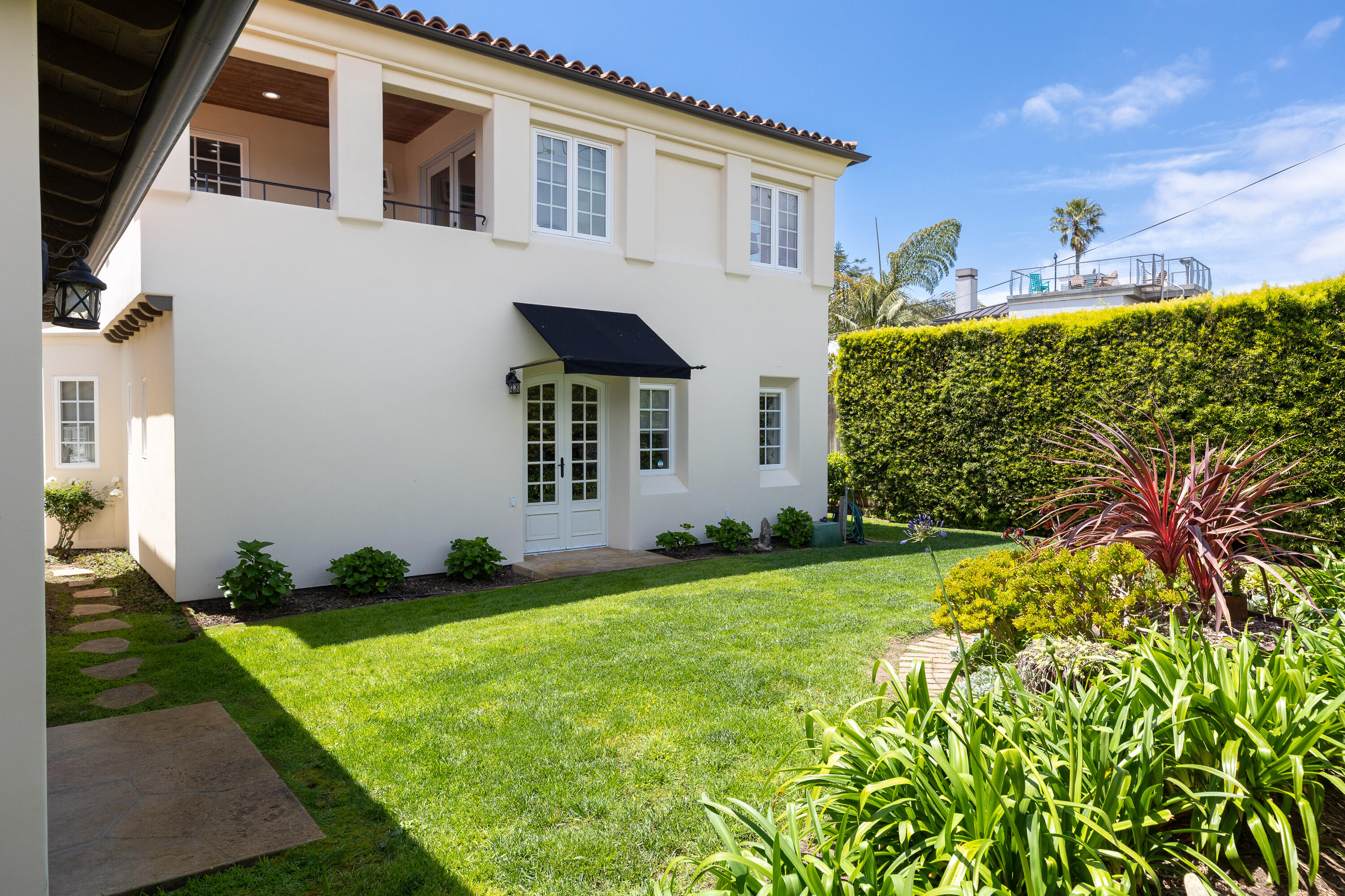 122 Santa Rosa Place