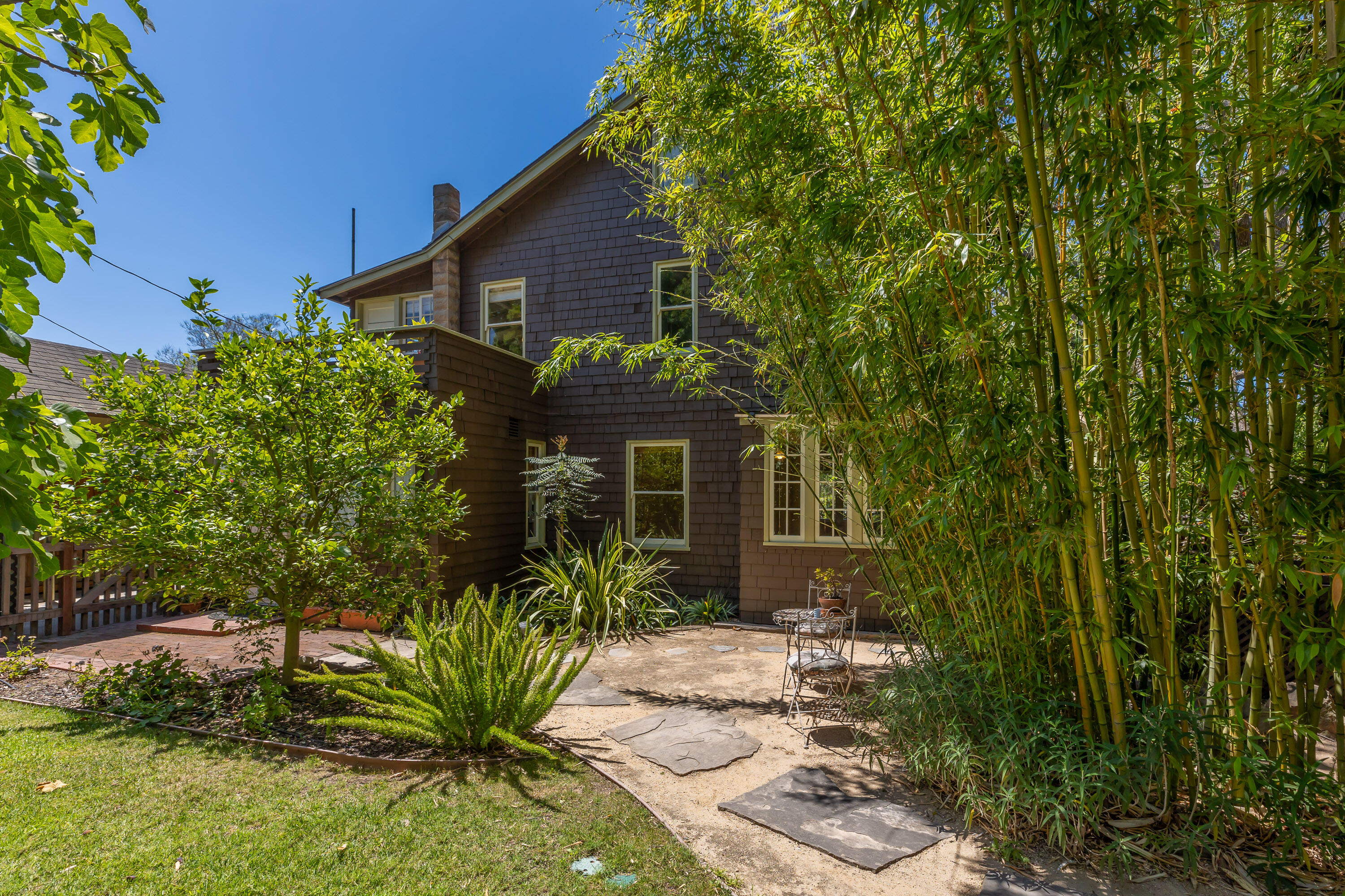 1814 Anacapa Street