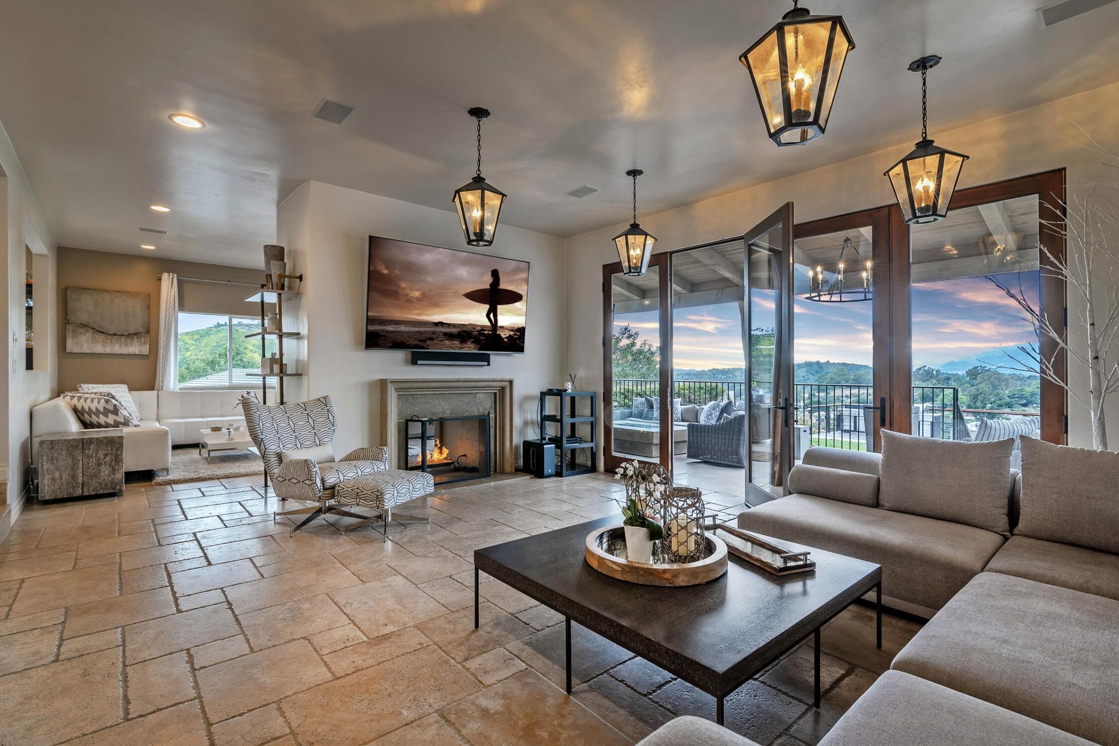 1358 Crestline Drive