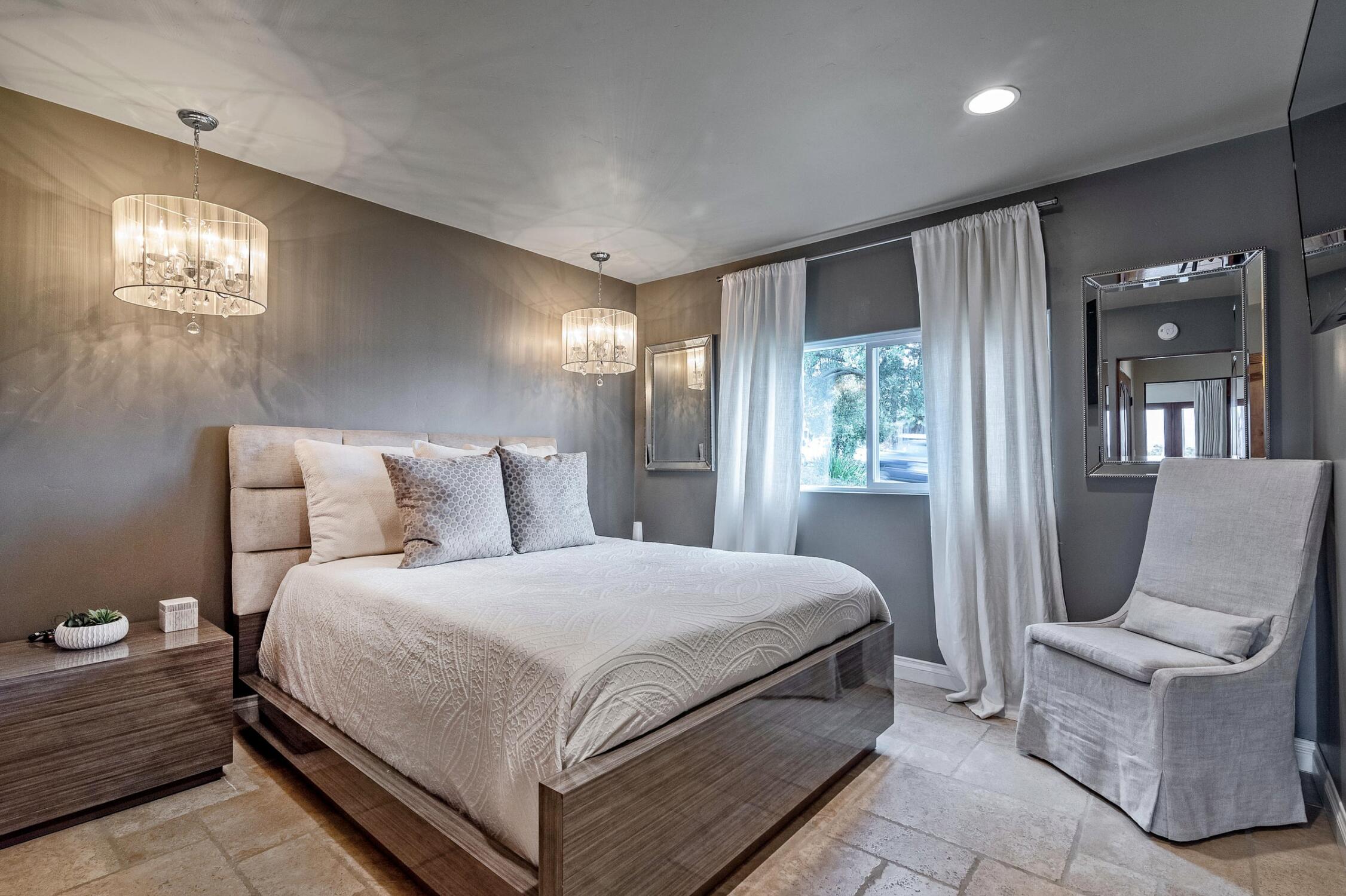 1358 Crestline Drive