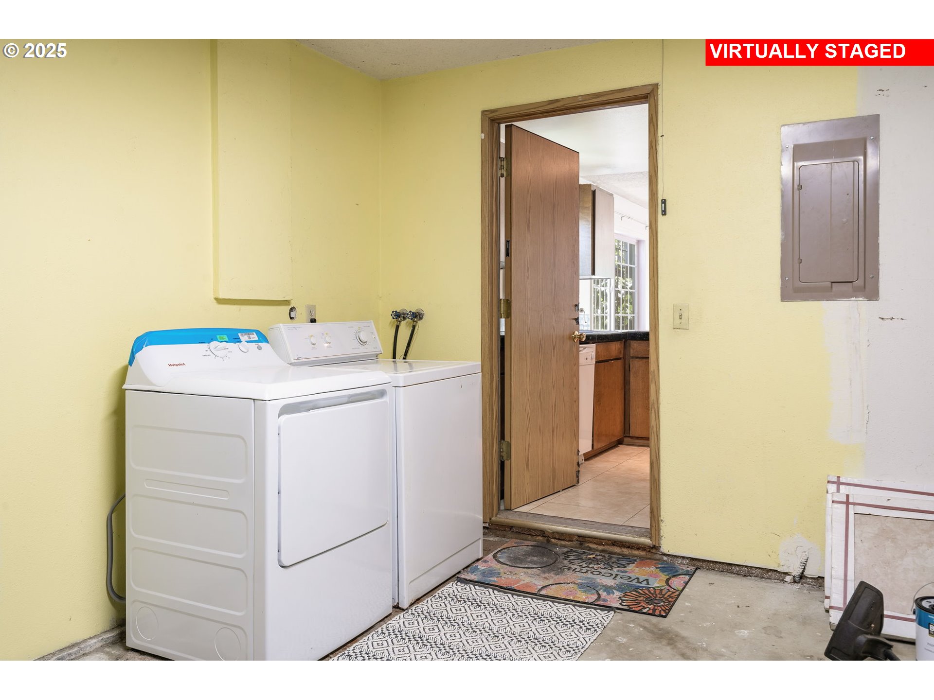 6838 N COLUMBIA BLVD