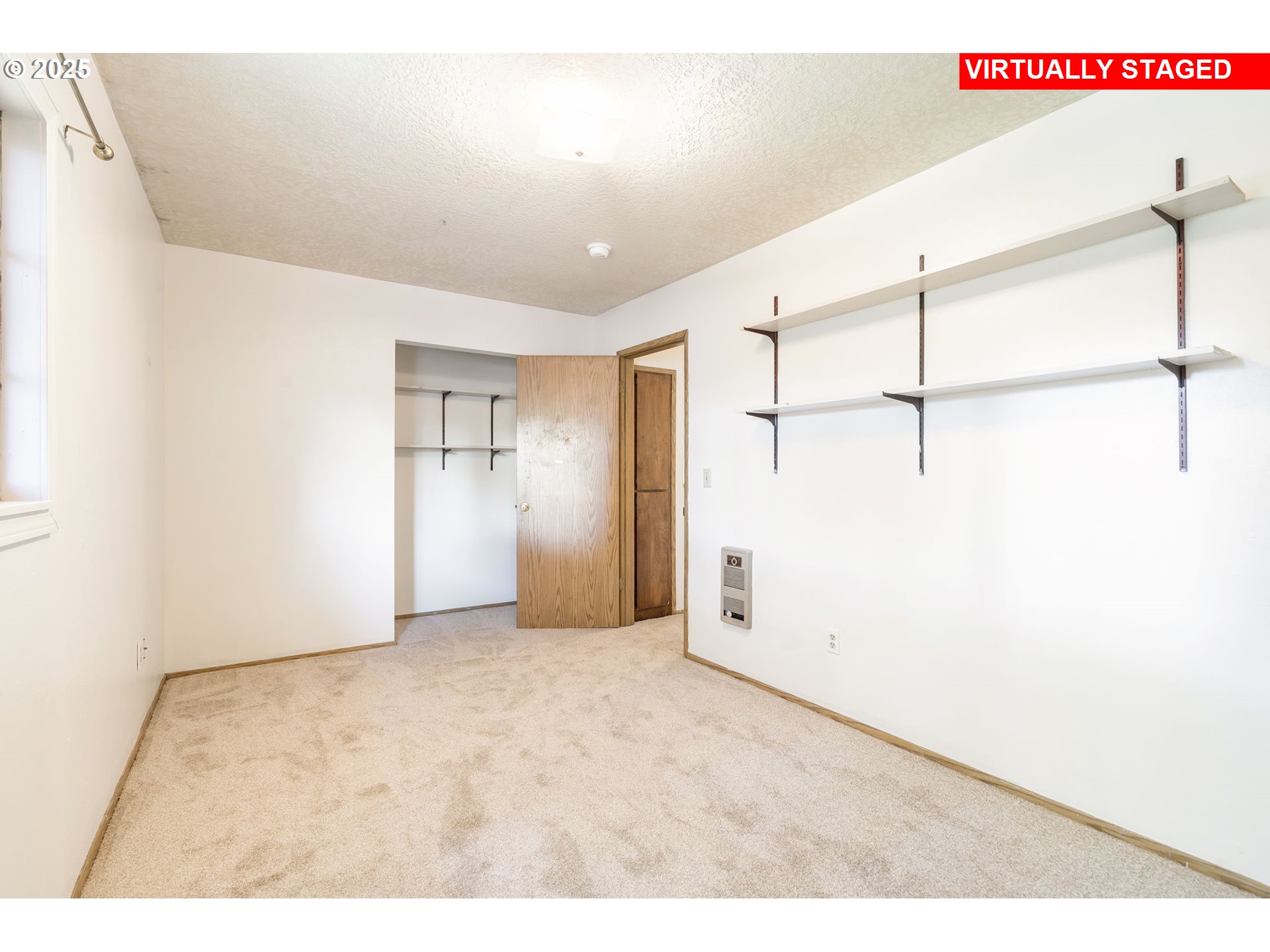 6838 N COLUMBIA BLVD