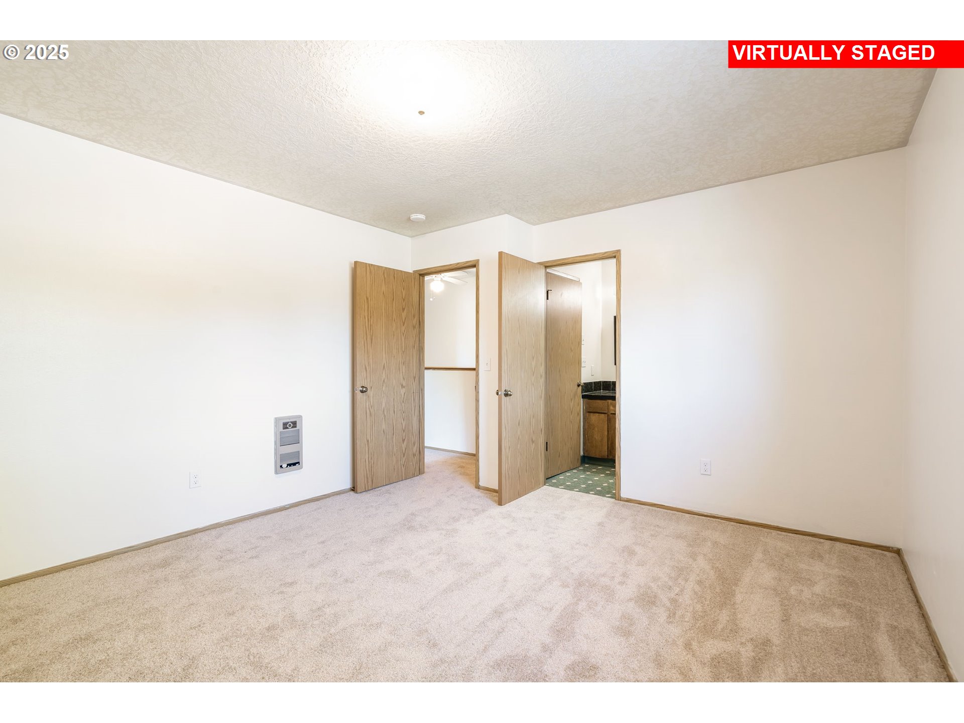 6838 N COLUMBIA BLVD