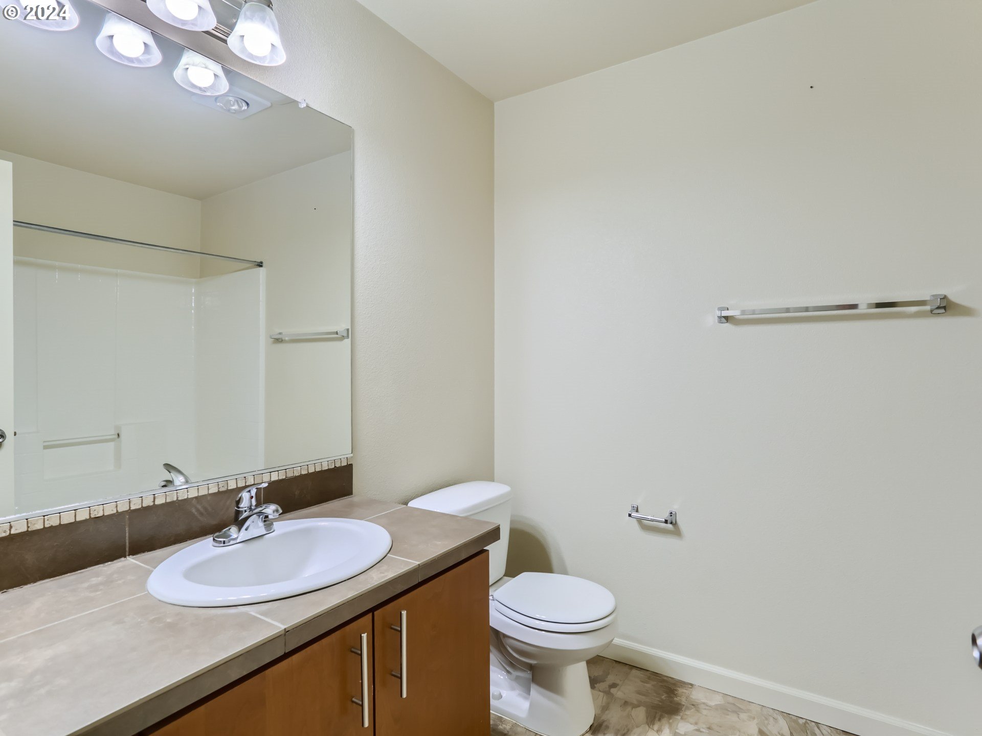 10734 NE HOLLY ST 308