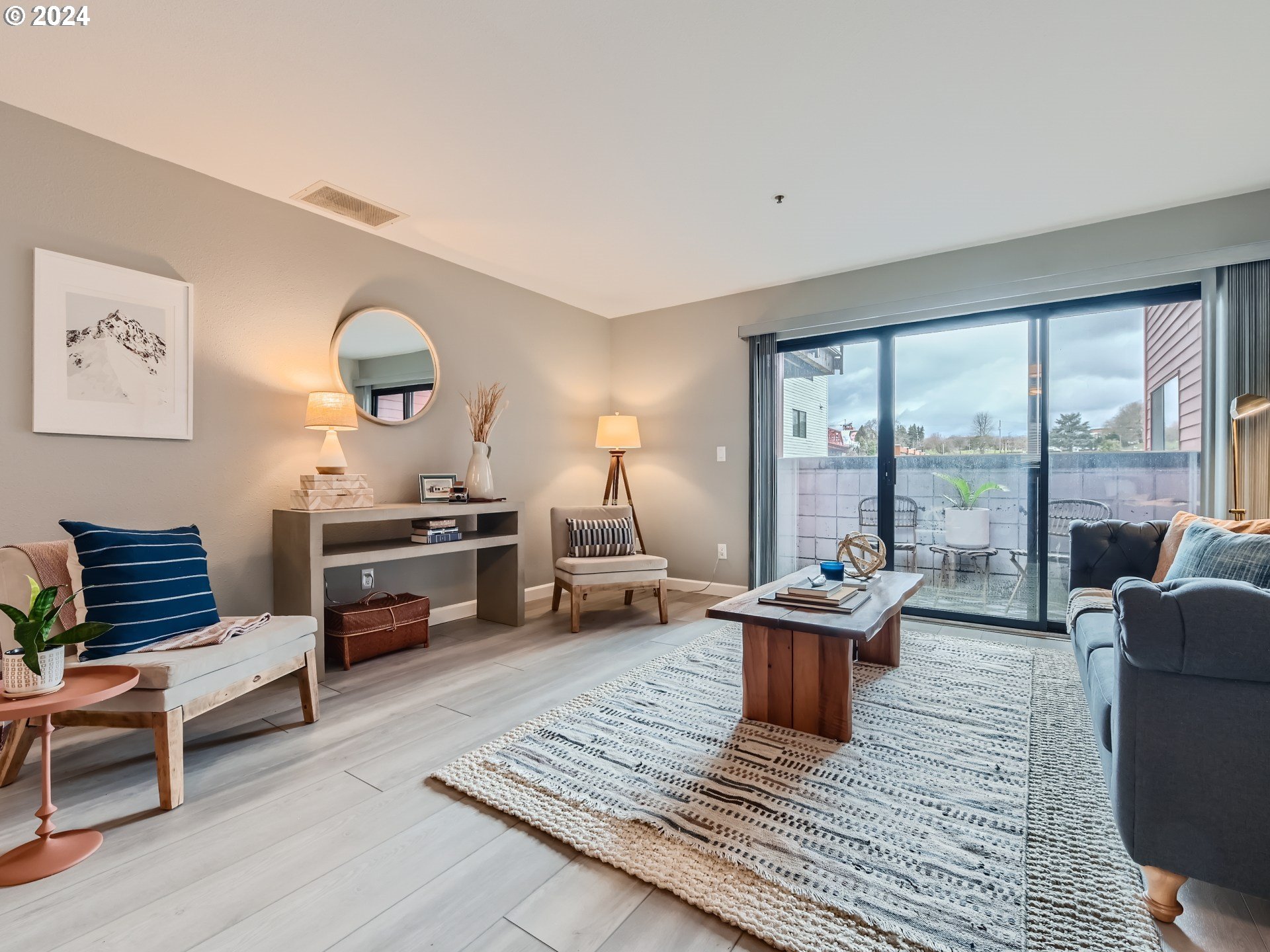 930 NW NAITO PKWY K16