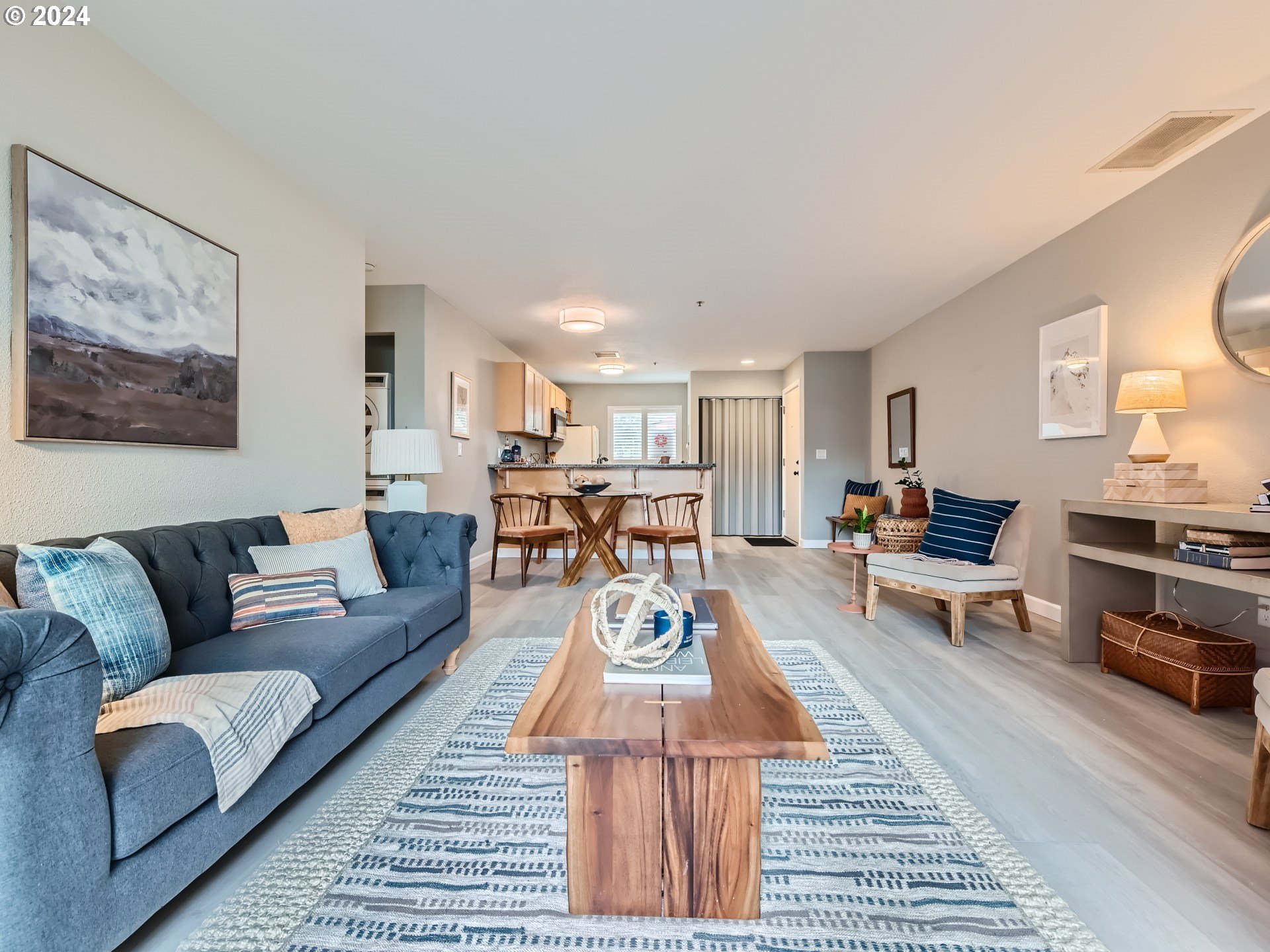 930 NW NAITO PKWY K16