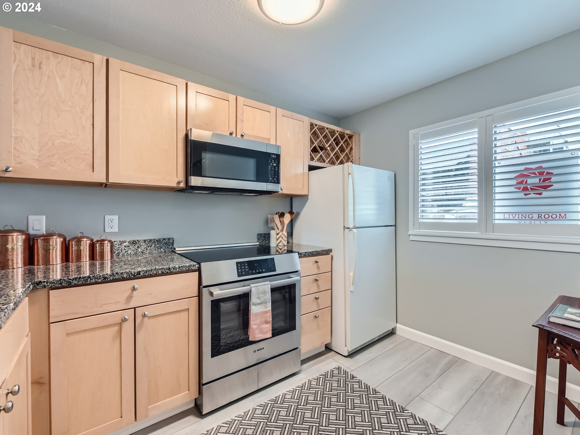 930 NW NAITO PKWY K16