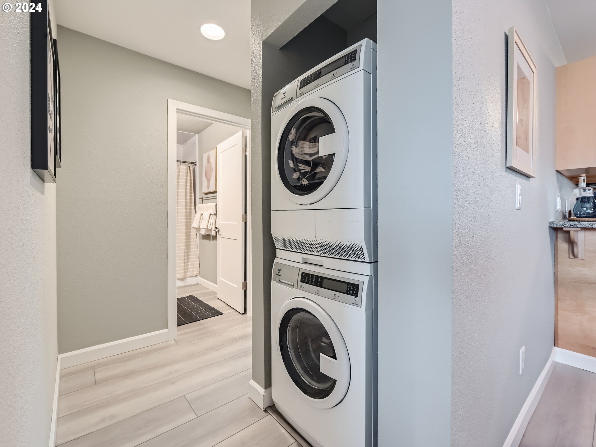 930 NW NAITO PKWY K16