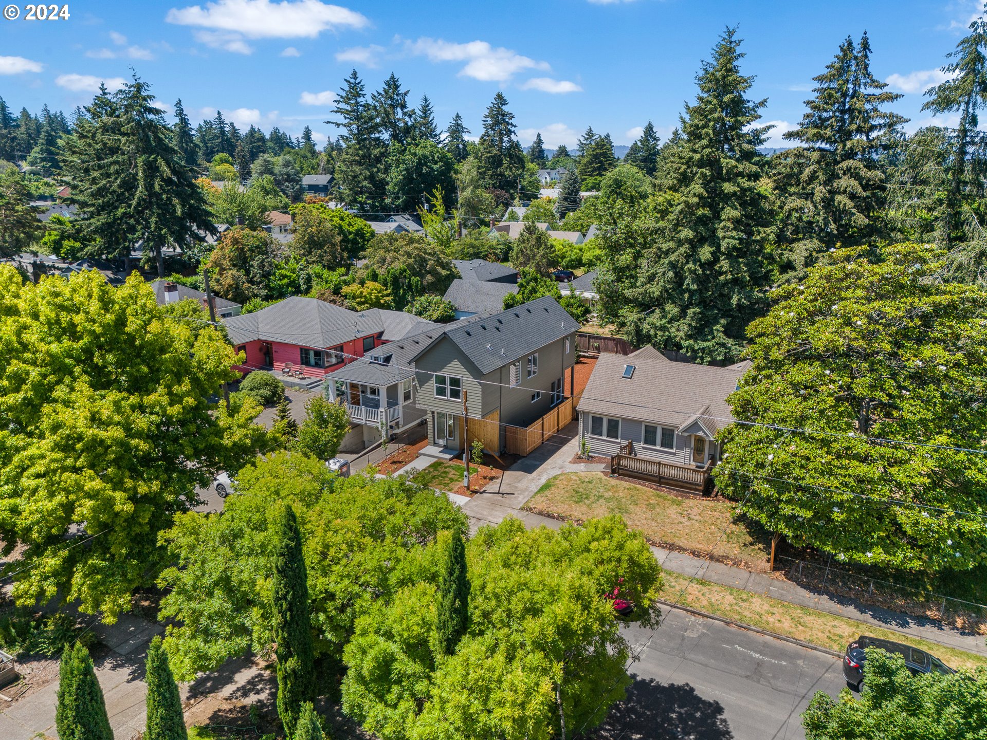 4835 NE Cesar E Chavez BLVD