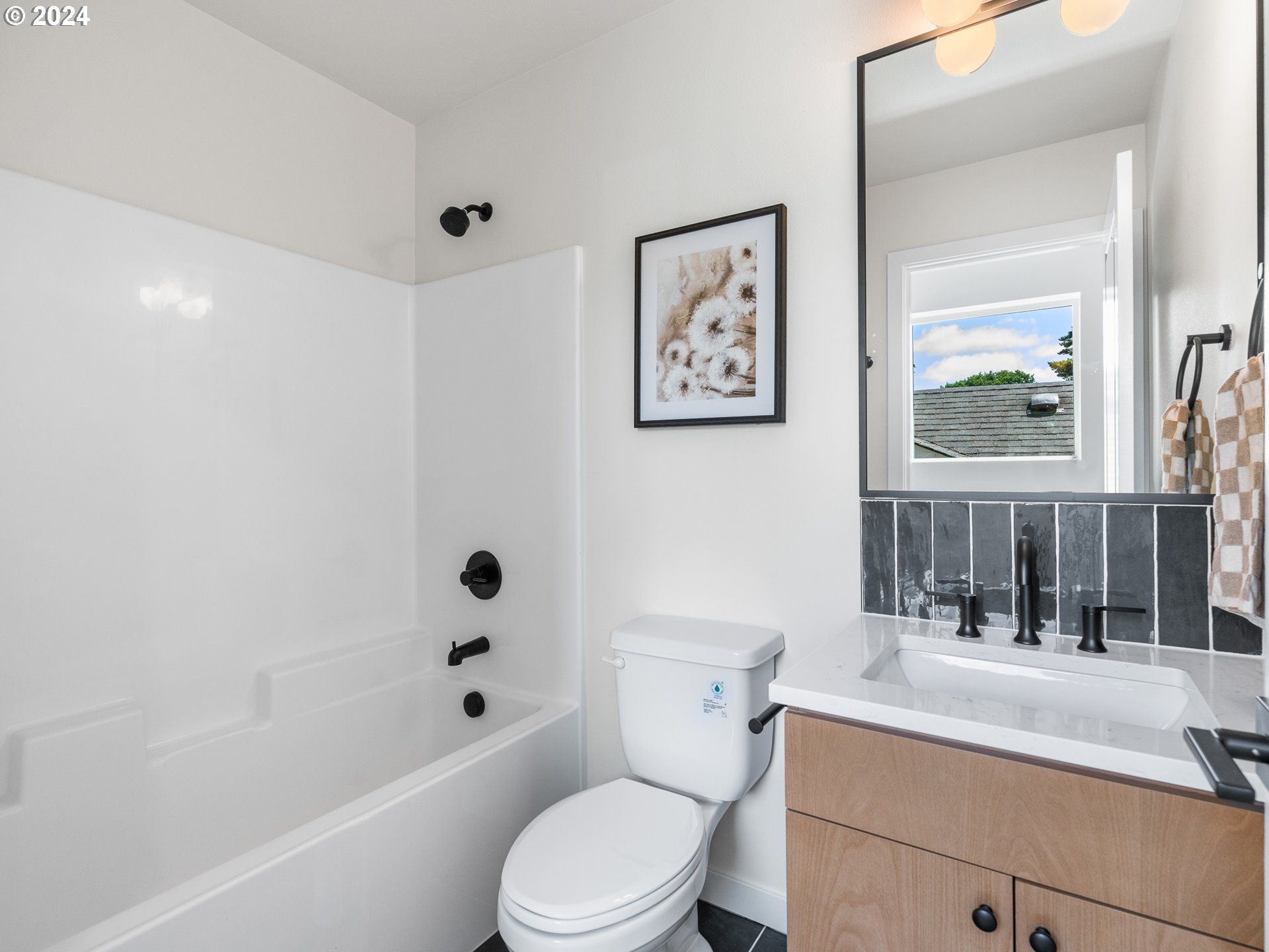 4835 NE Cesar E Chavez BLVD