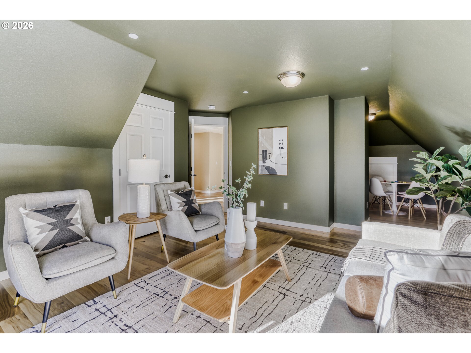 9001 SW ROBERT GRAY LN