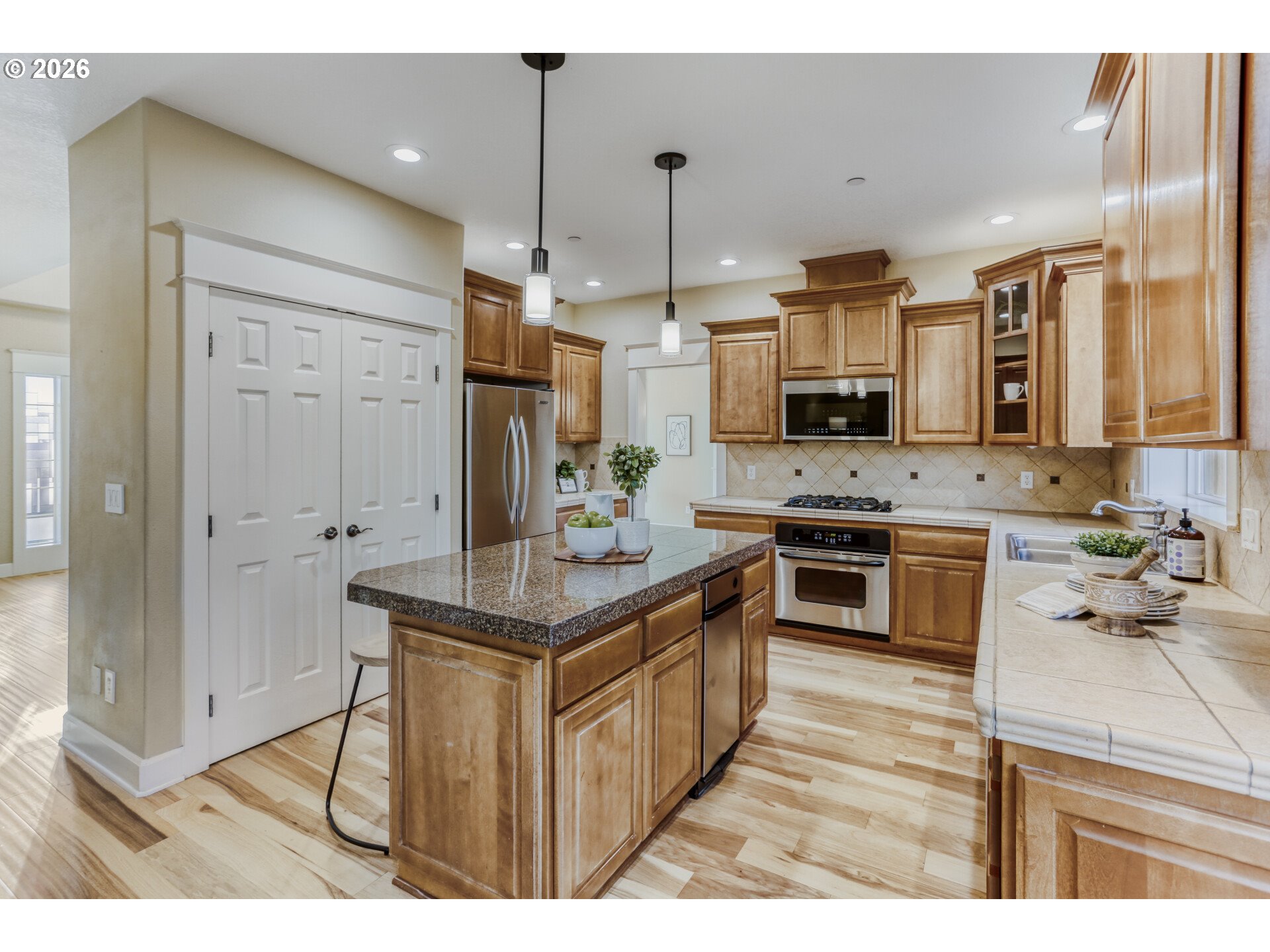 9001 SW ROBERT GRAY LN