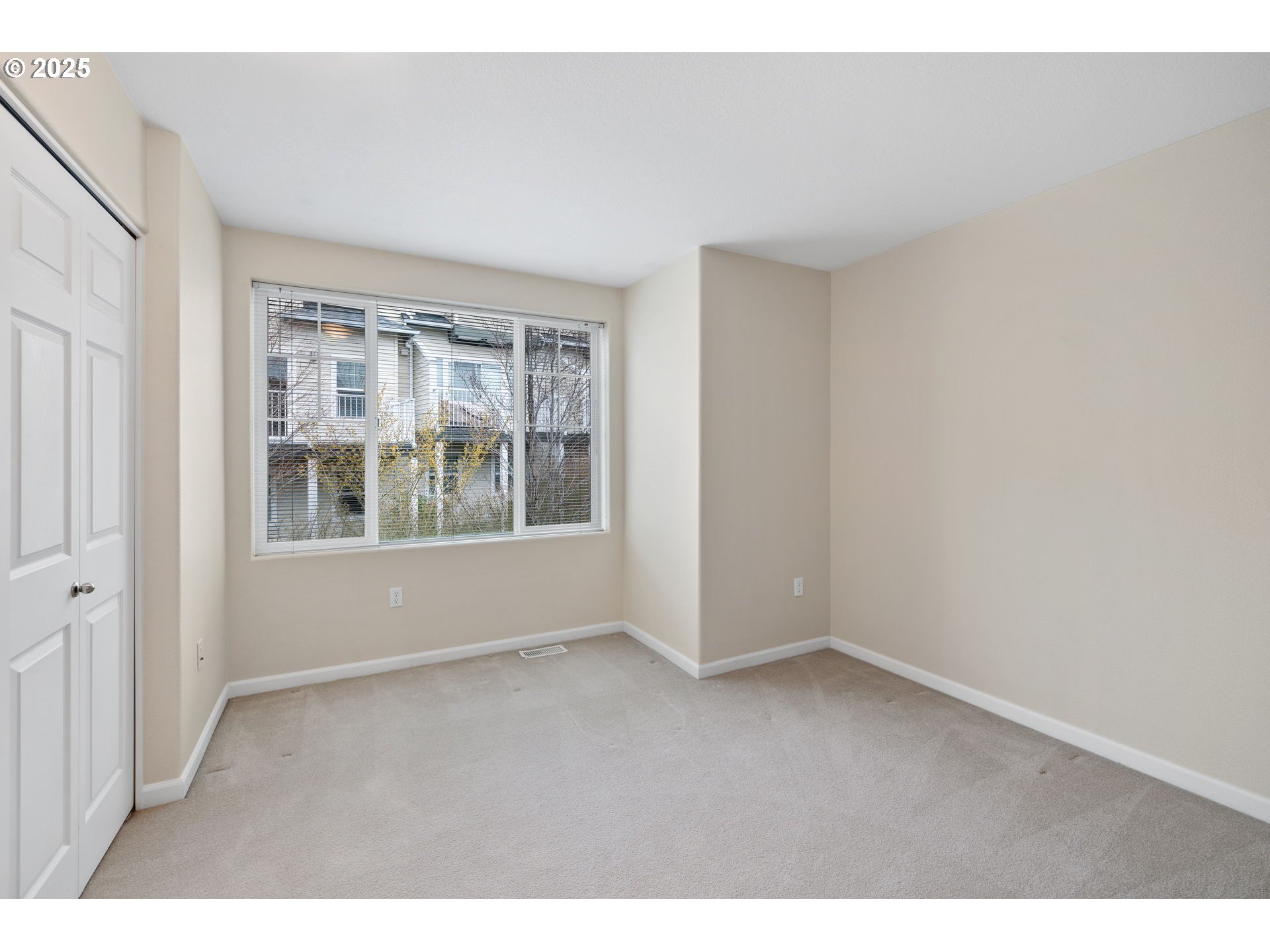 15205 SW WARBLER WAY 102