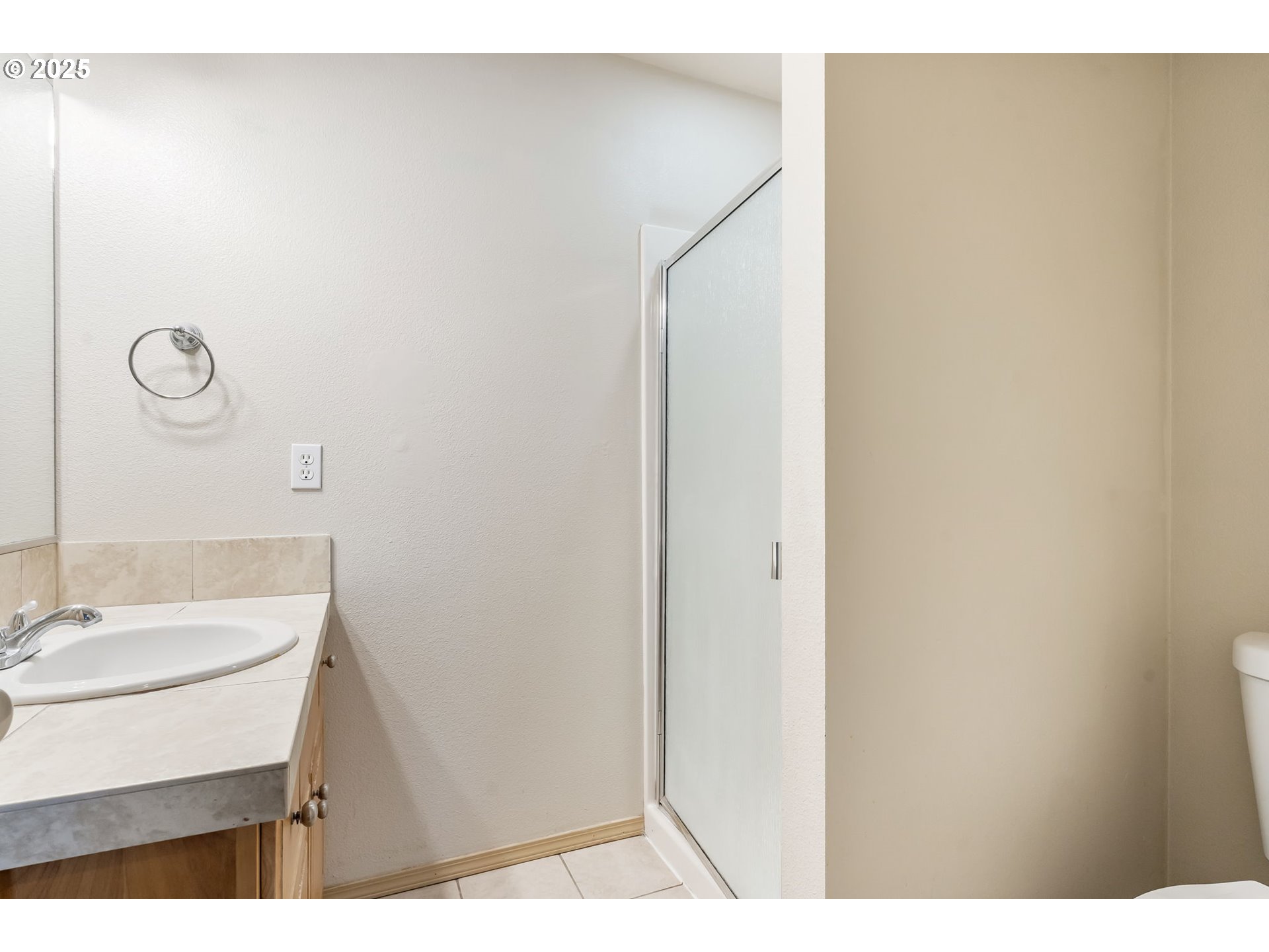 2833 NE STAPLETON RD